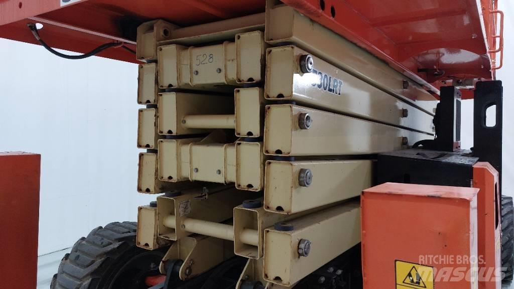JLG 530 LRT Saxliftar