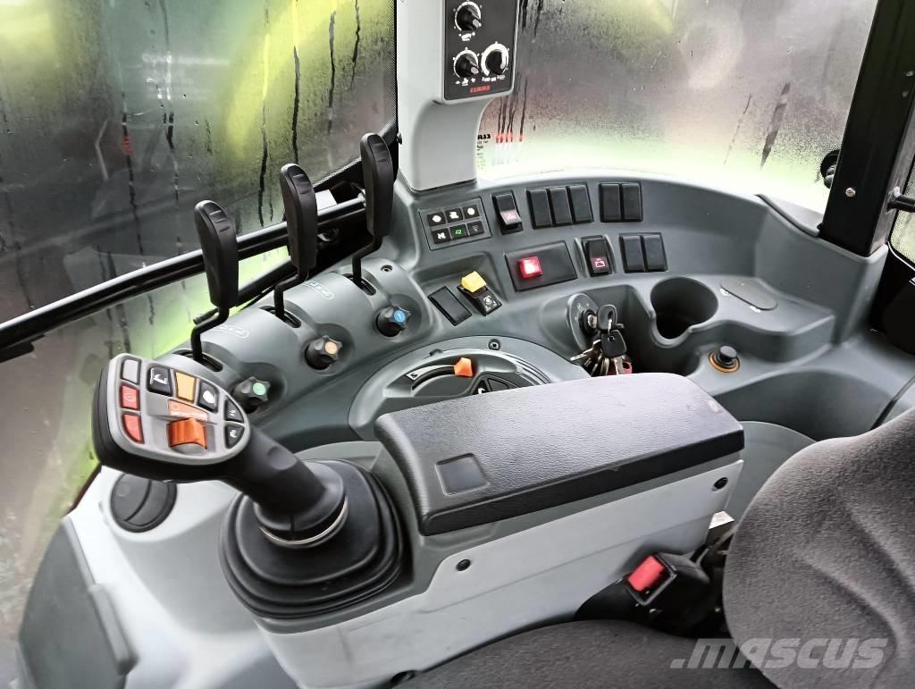 CLAAS Arion 440 Traktorer