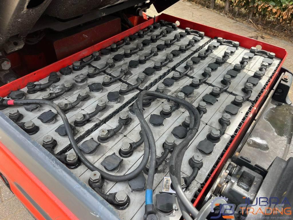 Linde E25-01 Elmotviktstruckar