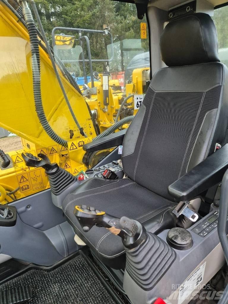 Komatsu PC210 LC-11 Bandgrävare