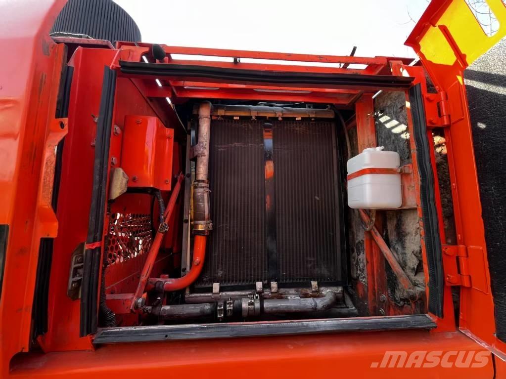 Doosan DH225 LC-7 Bandgrävare