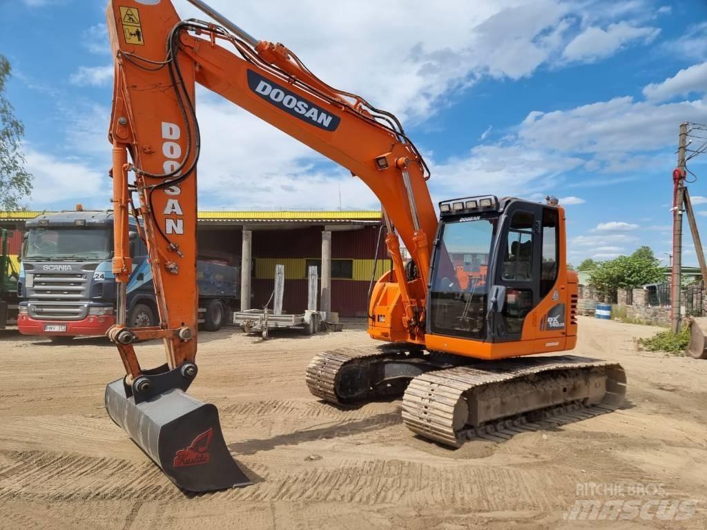 Doosan DX 140 LC-3 Bandgrävare