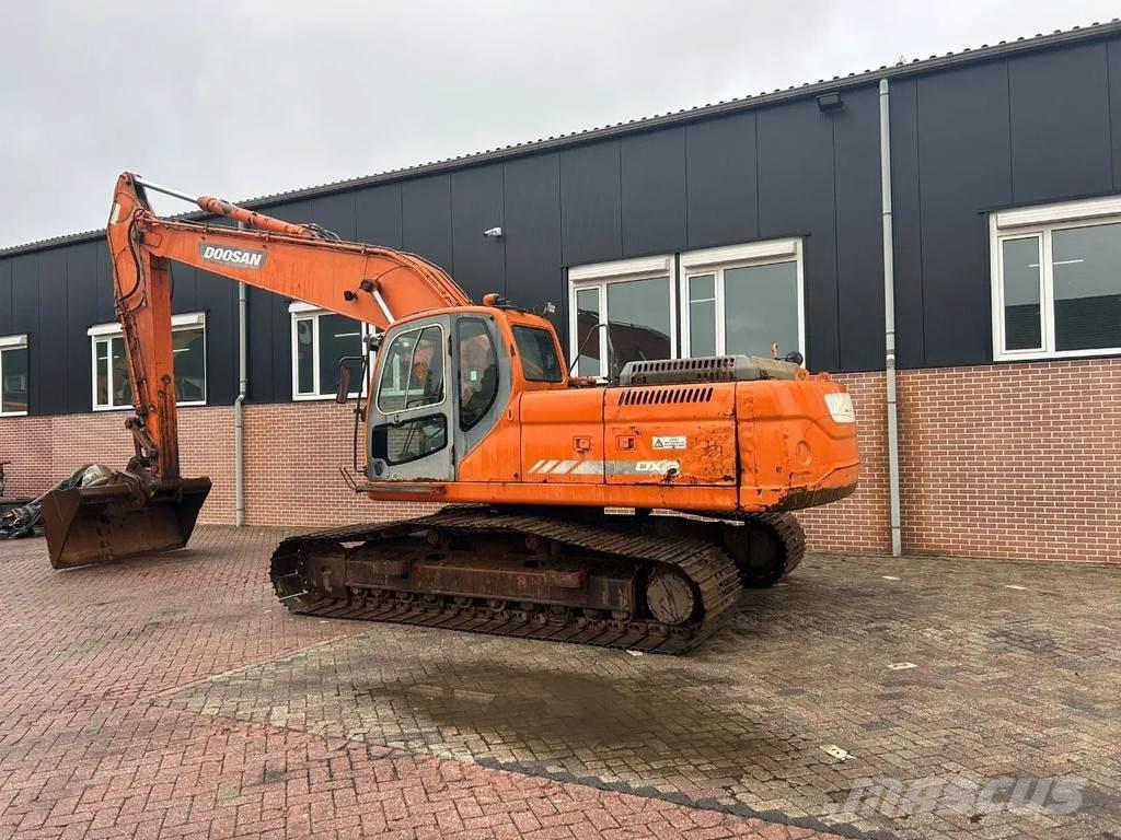 Doosan DX255LC Bandgrävare