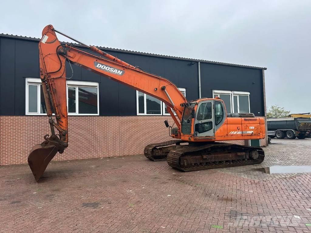Doosan DX255LC Bandgrävare