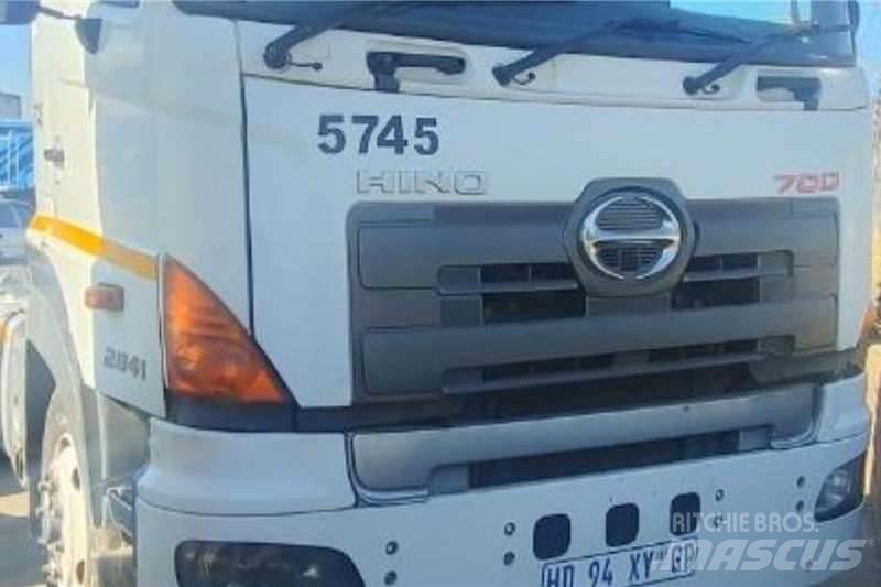 Hino 700 2841 Övriga bilar