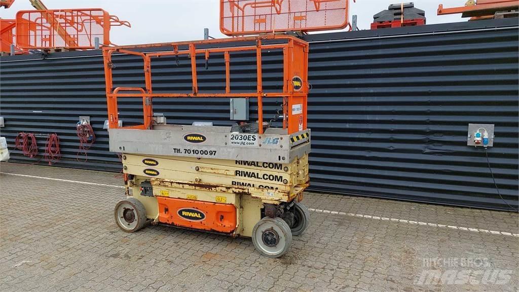 JLG 2030ES Saxliftar