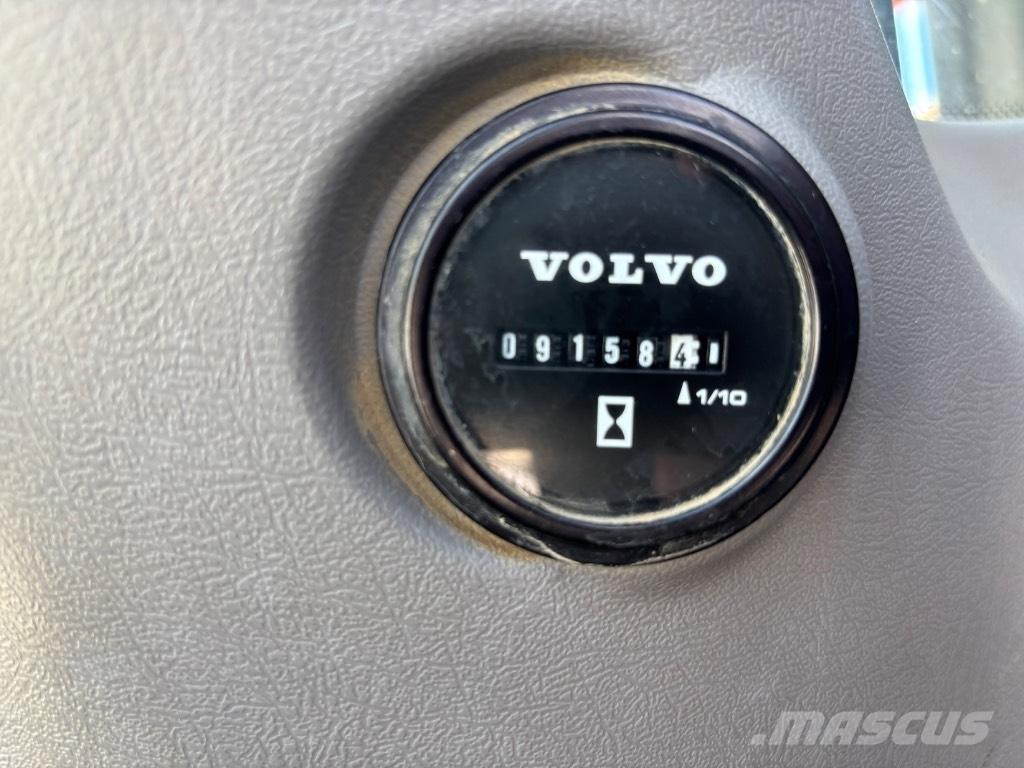 Volvo EC 140 EL Bandgrävare