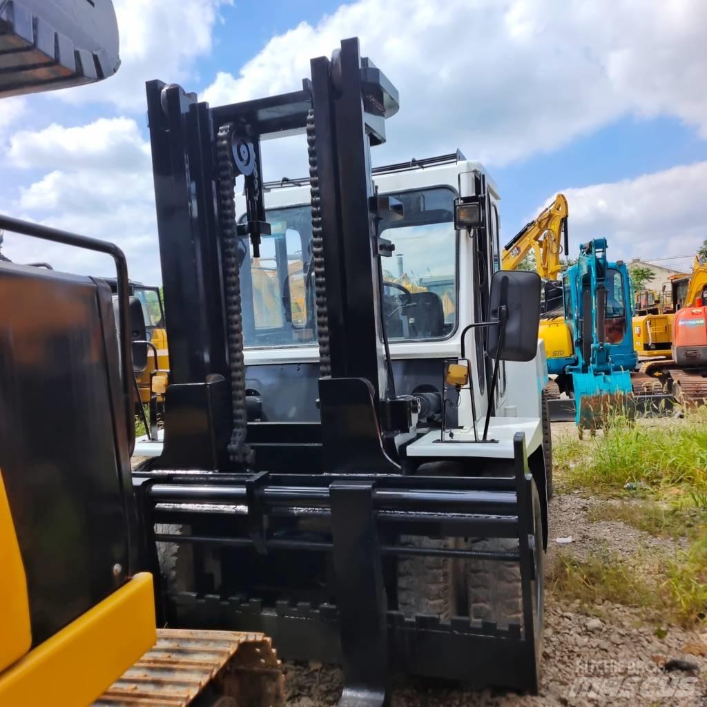 TCM FD100 Dieselmotviktstruckar