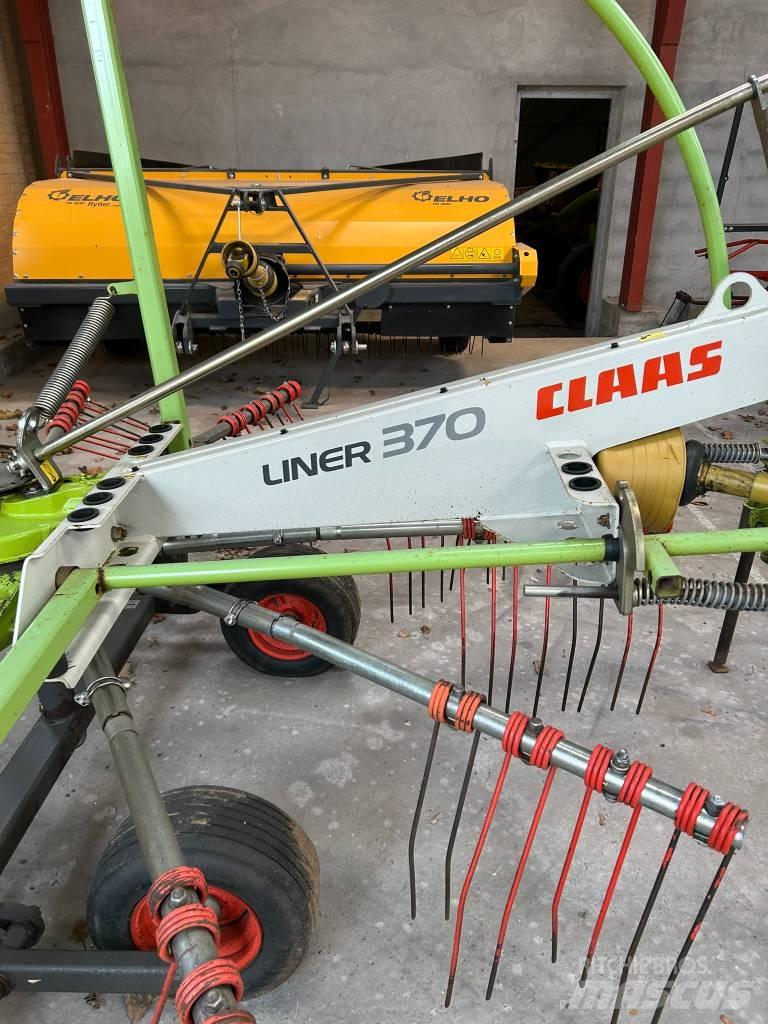CLAAS Liner 370 Vändare och luftare