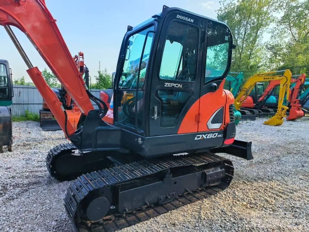 Doosan DX 60 Minigrävare < 7t