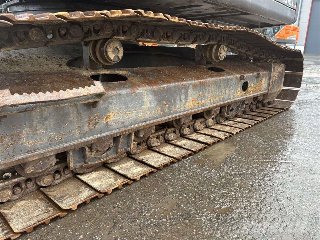 Volvo EC240 CL Bandgrävare