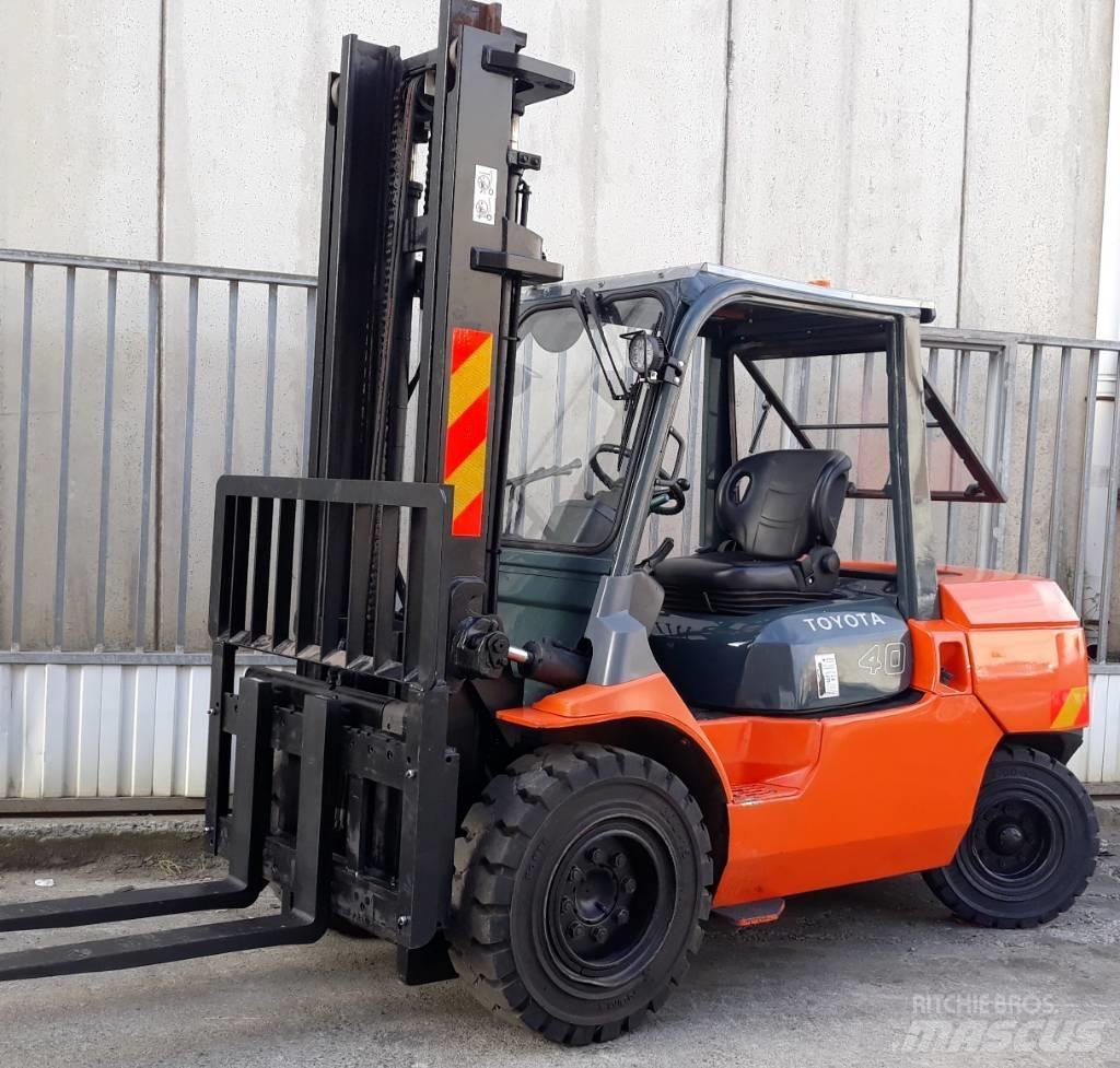 Toyota 7 FD 40 Dieselmotviktstruckar