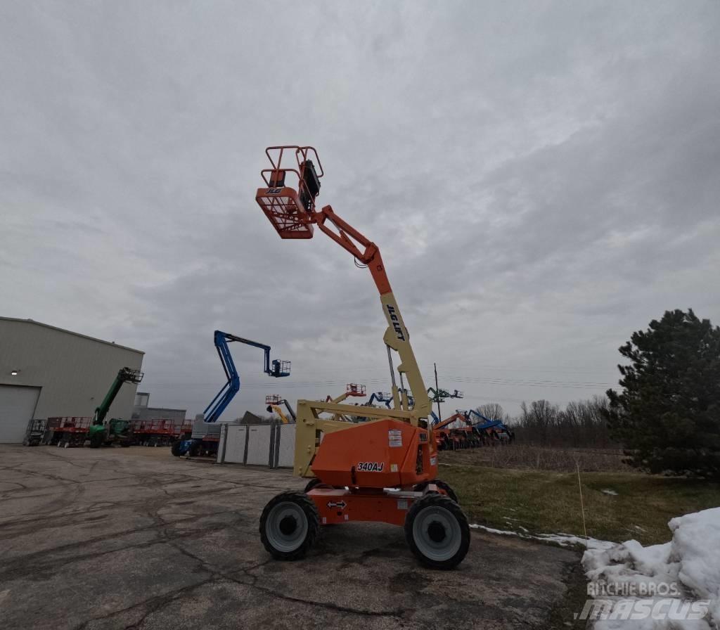 JLG 340 AJ Bomliftar