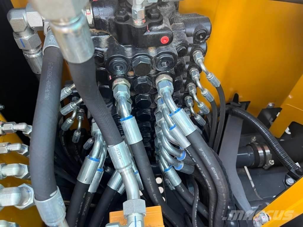 XCMG XE 75 Bandgrävare