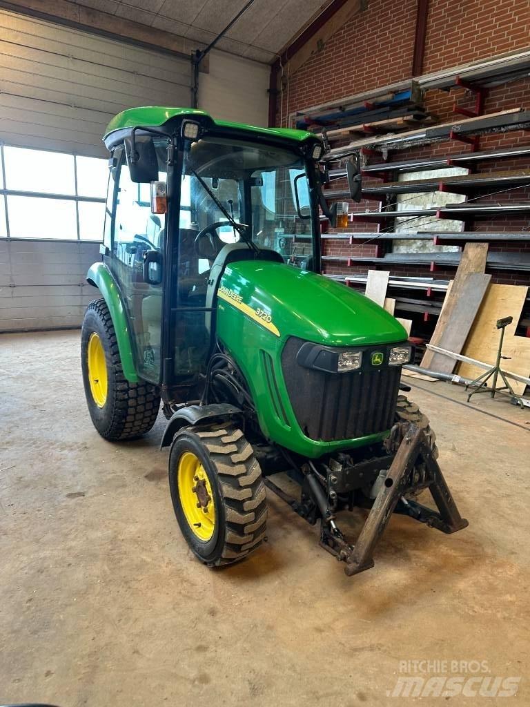 John Deere 3720 Traktorer