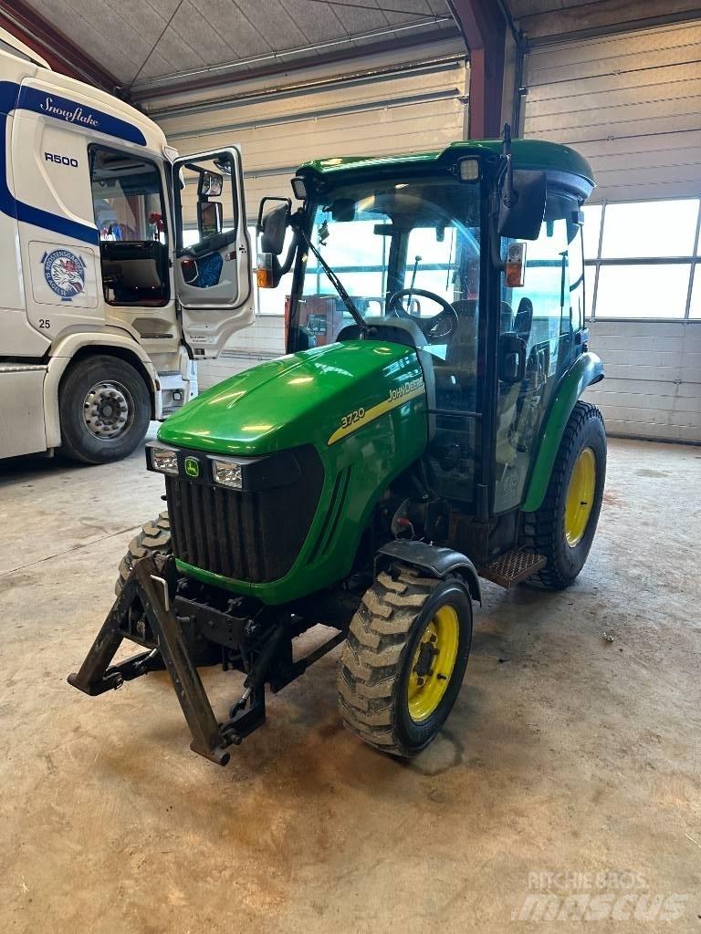 John Deere 3720 Traktorer