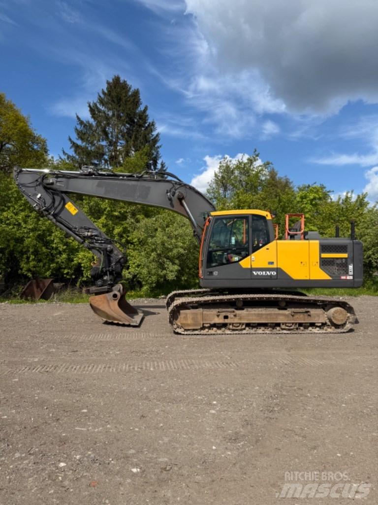 Volvo EC 220 EL Bandgrävare