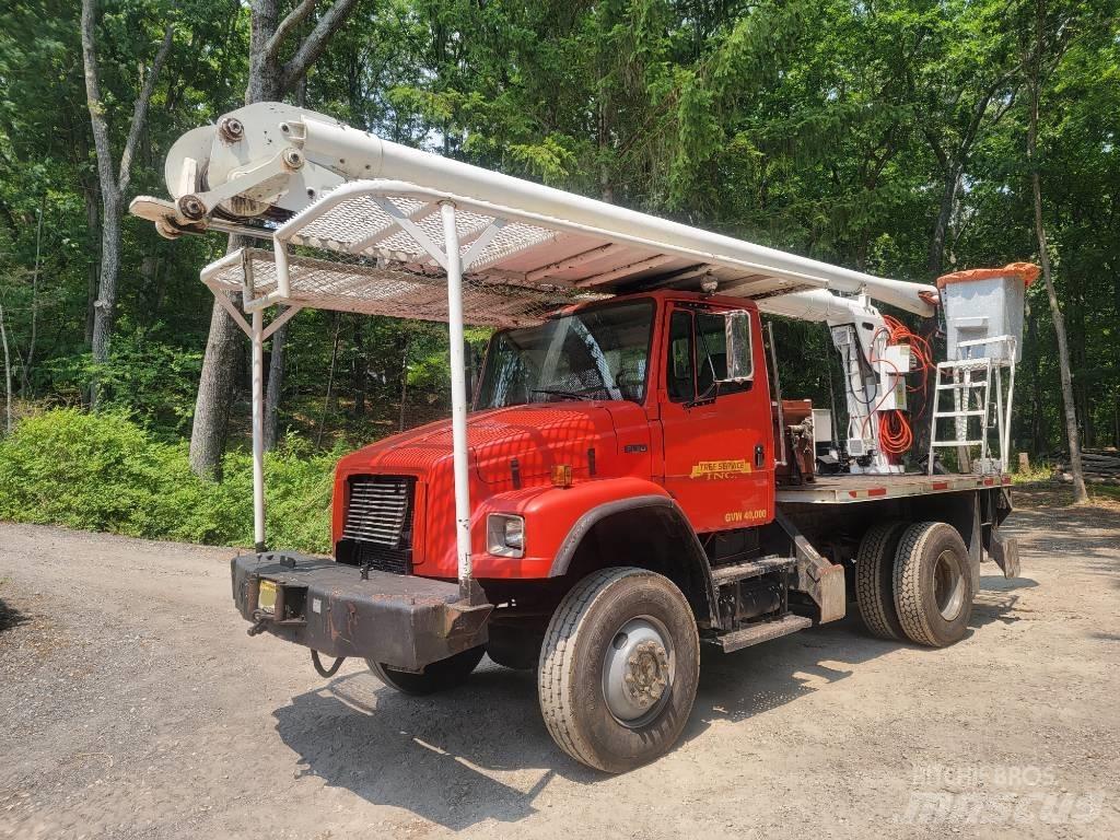 Freightliner FL80 Teleskop bomliftar
