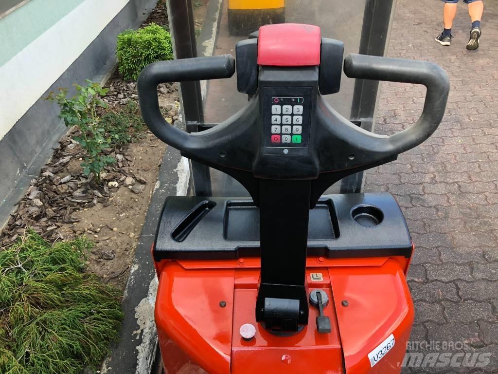 BT S10 V-3267 Manuella pallstaplare