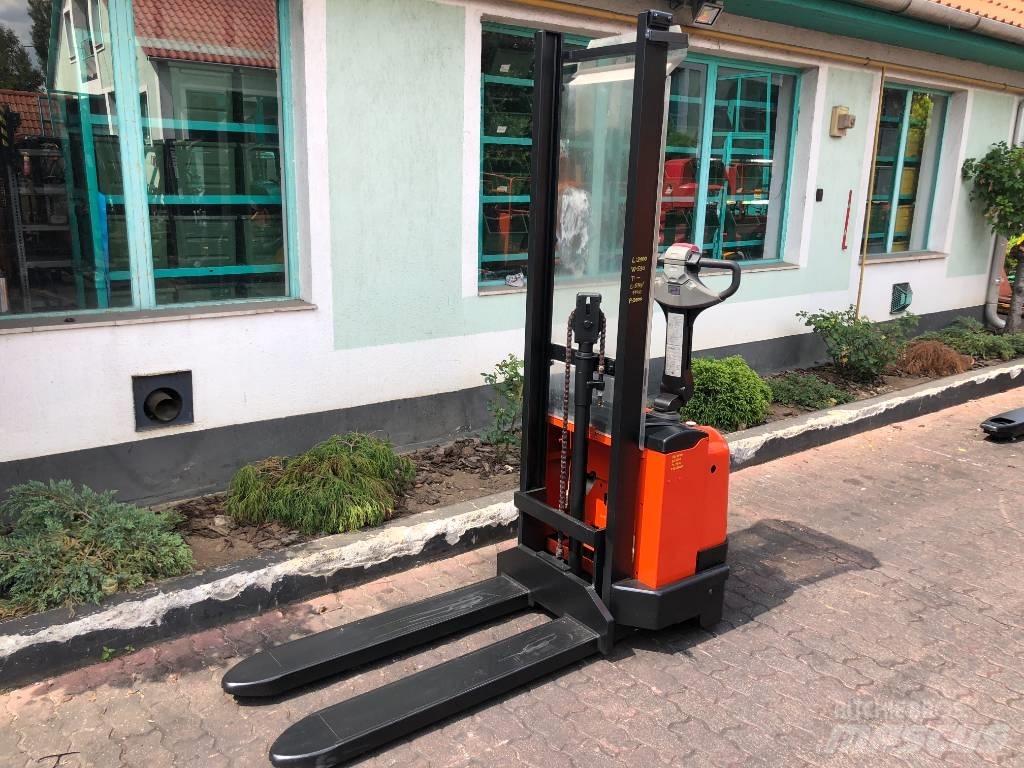 BT S10 V-3267 Manuella pallstaplare