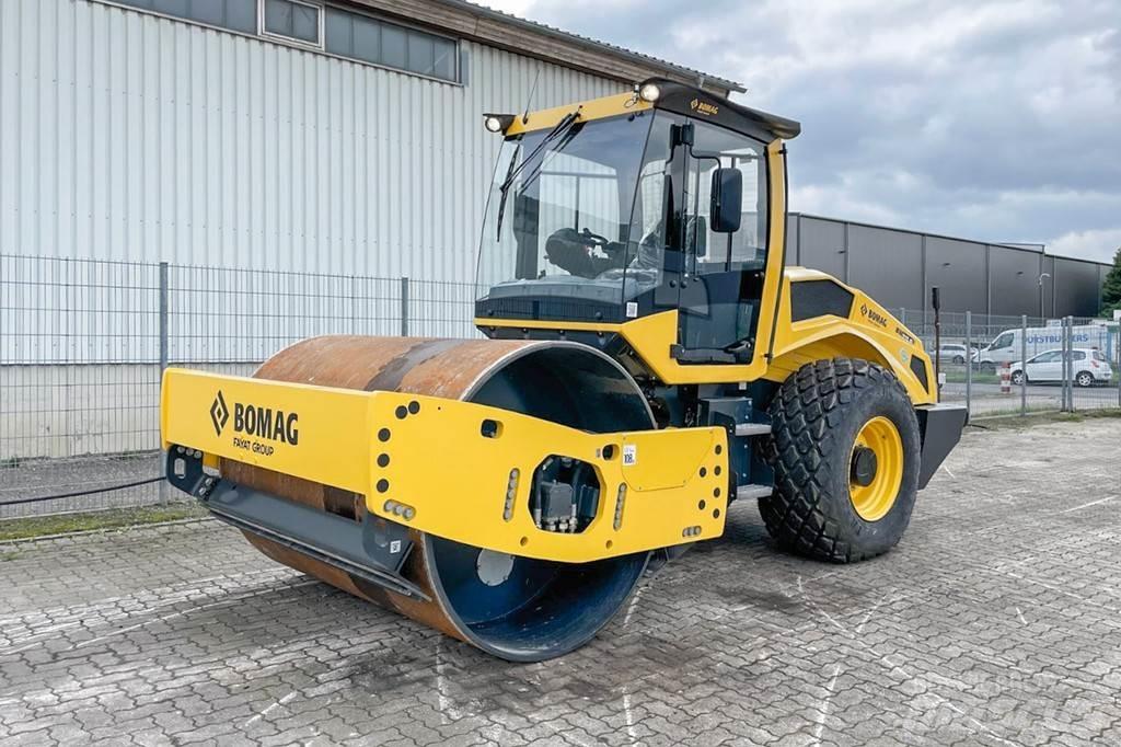 Bomag BW 213 D-5 Envalsvältar