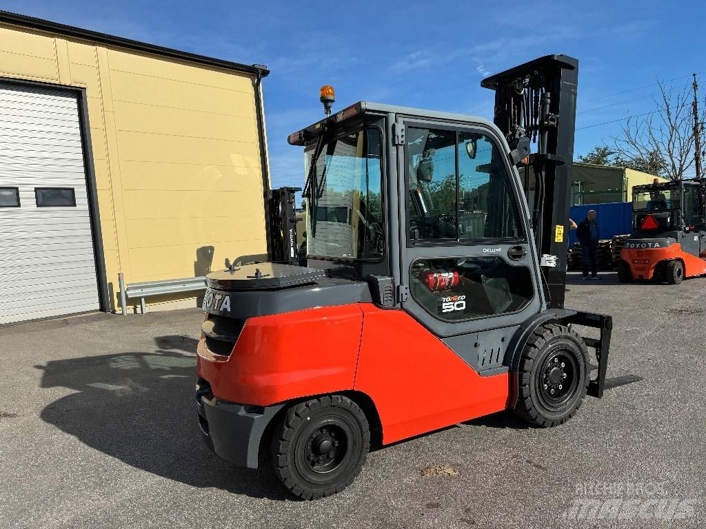 Toyota 40-8FD50N Dieselmotviktstruckar