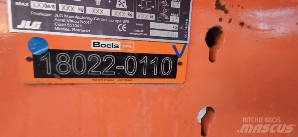 JLG 450AJ Bomliftar
