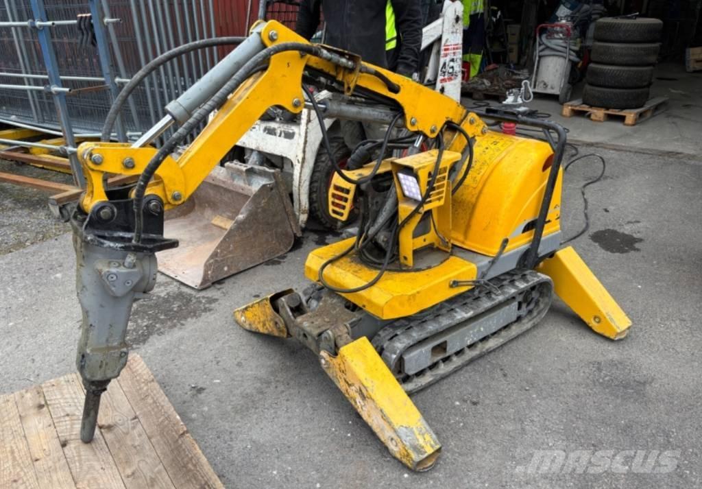 Brokk 50 Rivningsgrävare