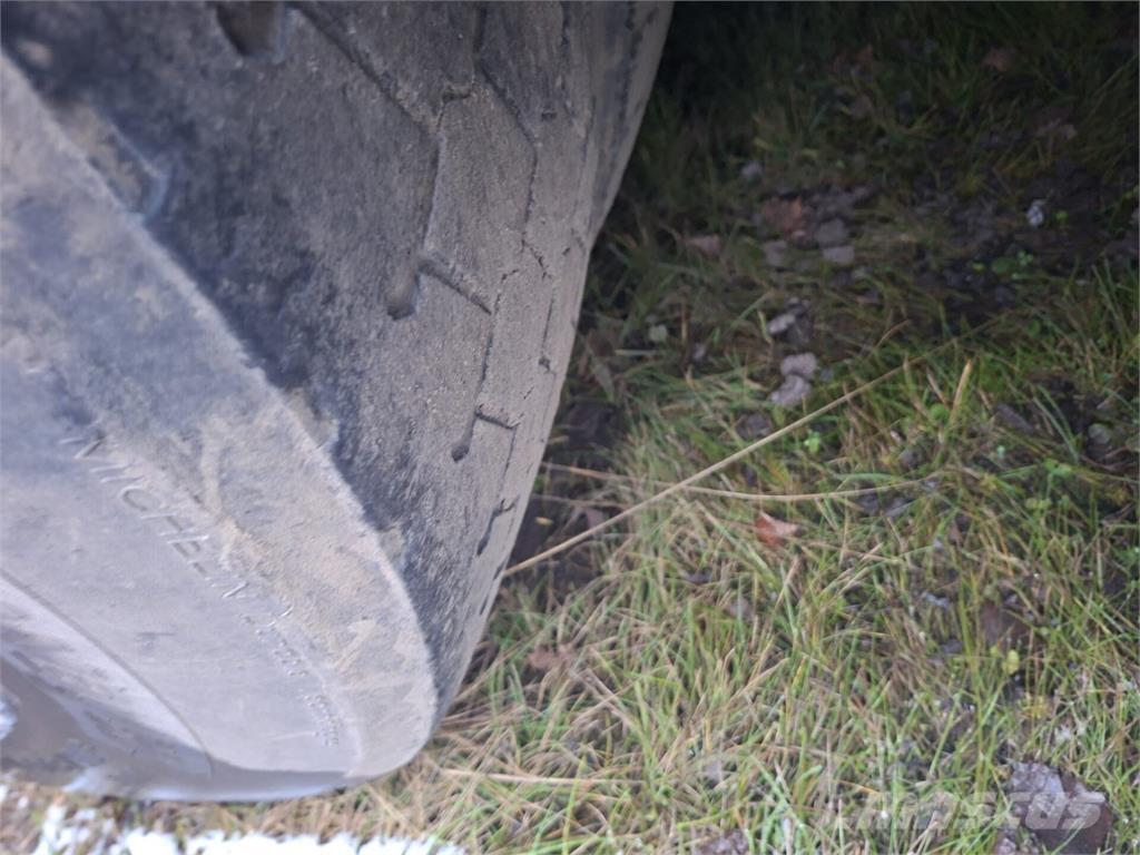 Scania R164 Tippbilar