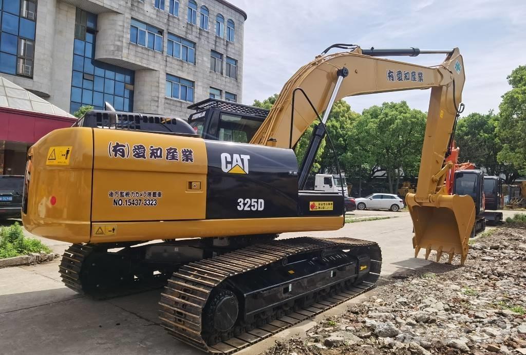 CAT 325 D Bandgrävare