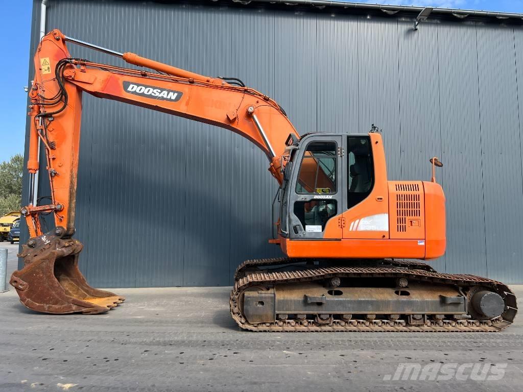 Doosan DX235LCR Bandgrävare