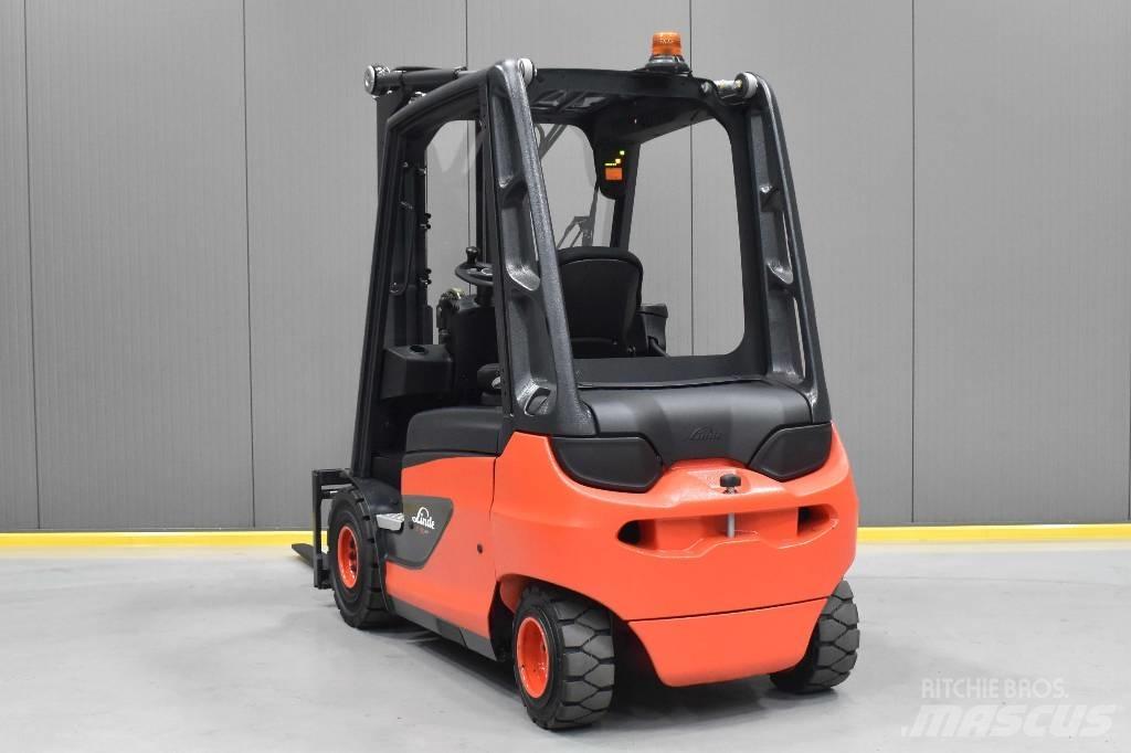 Linde E 30-01 Elmotviktstruckar