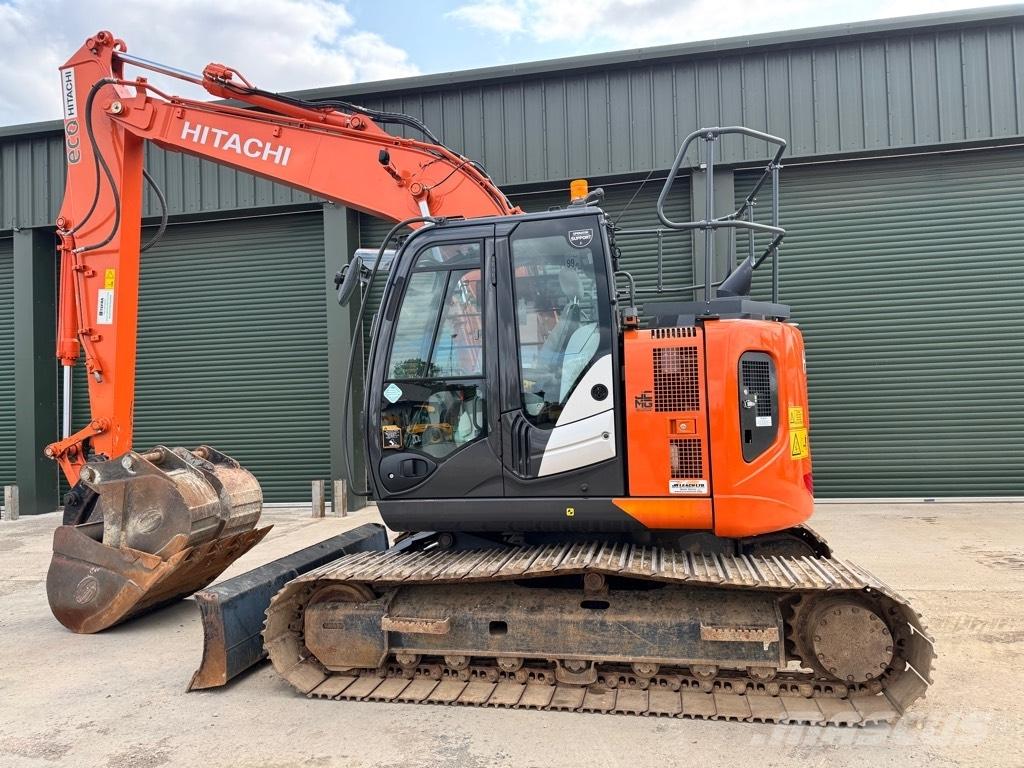 Hitachi ZX 135USBL-6 Bandgrävare