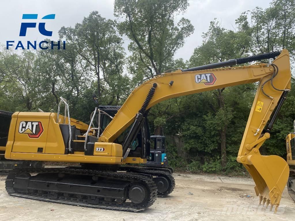 CAT 323 Bandgrävare