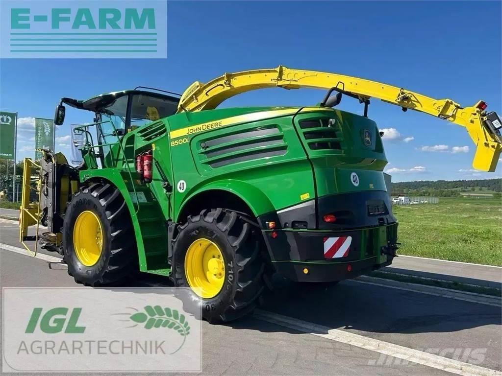 John Deere 8500i Självgående fälthackar