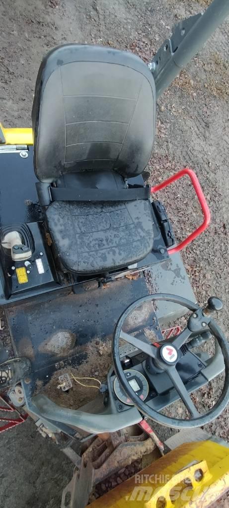Wacker Neuson DW 30 Midjestyrd dumper