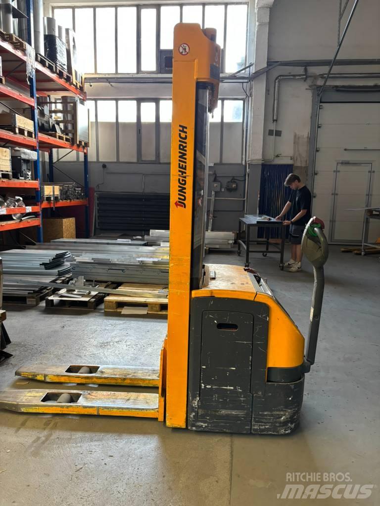 Jungheinrich EJC216 Staplare-led