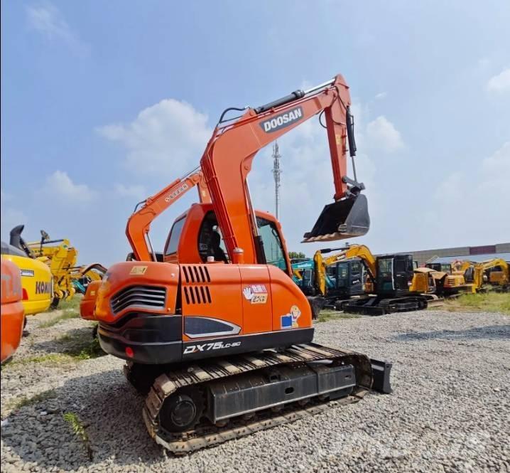 Doosan DX75-9C Midigrävmaskiner 7t - 12t