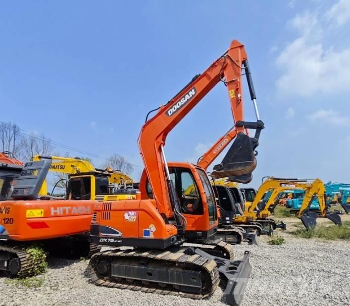 Doosan DX75-9C Midigrävmaskiner 7t - 12t