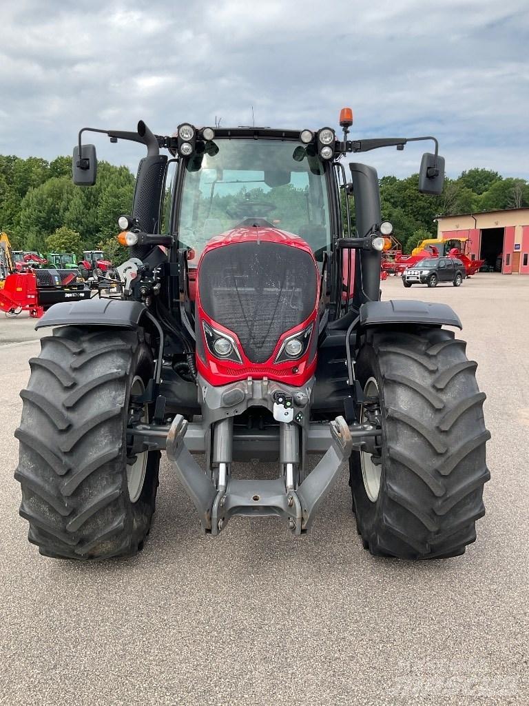 Valtra N174 Versu Traktorer