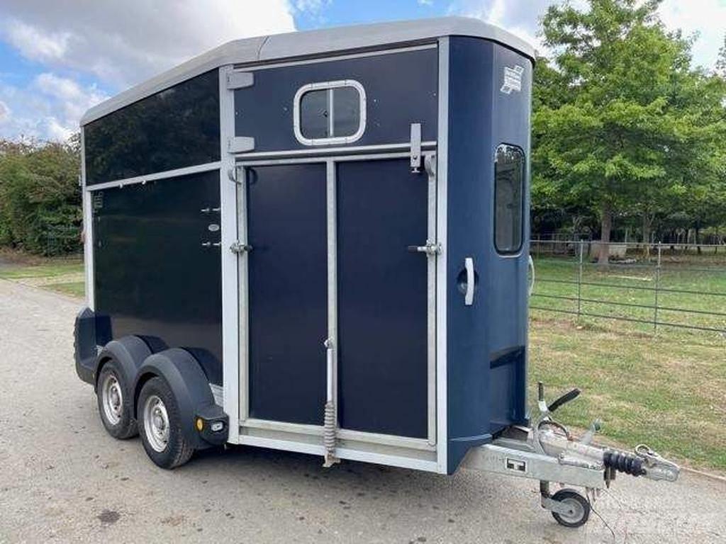 Ifor Williams HB 511 Djurtransportsläp