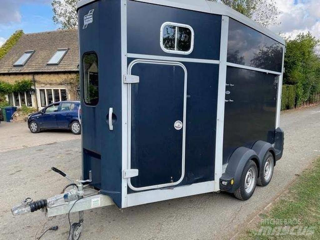 Ifor Williams HB 511 Djurtransportsläp