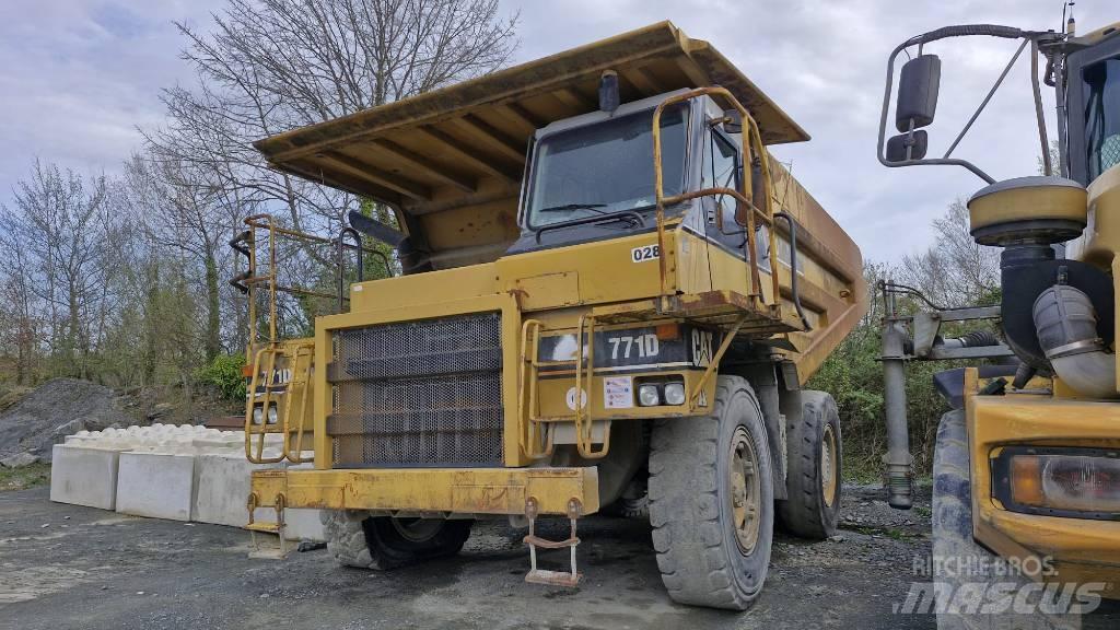 CAT 771D Gruvtruck