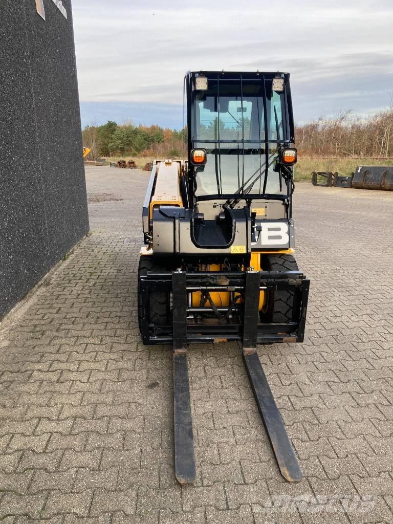 JCB TLT 35-22E-2WD Teleskoplastare