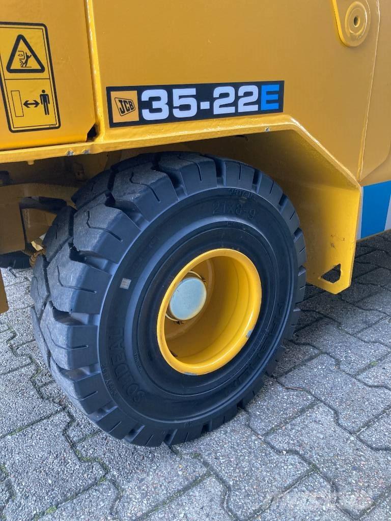 JCB TLT 35-22E-2WD Teleskoplastare