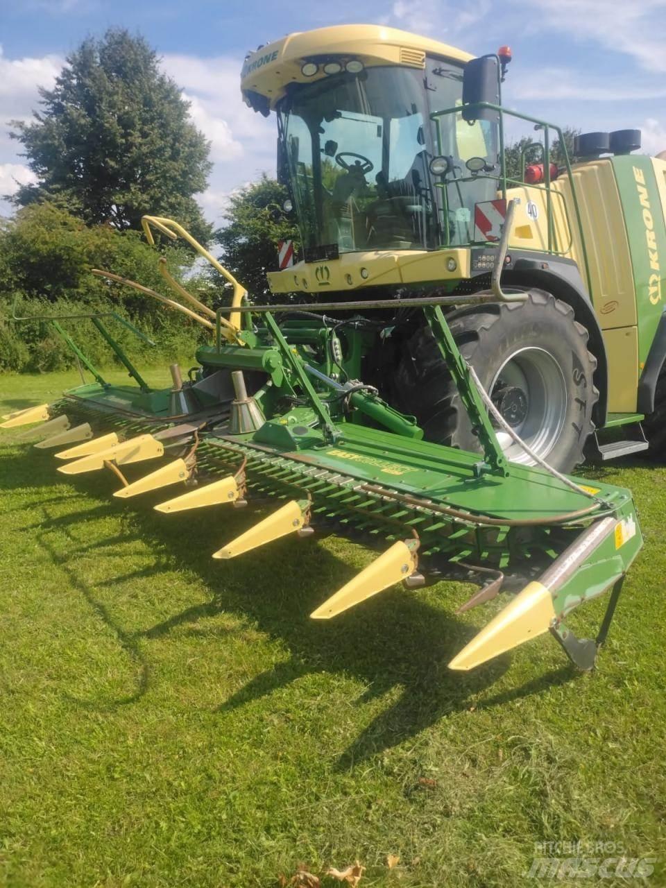 Krone Big X 700 Självgående fälthackar
