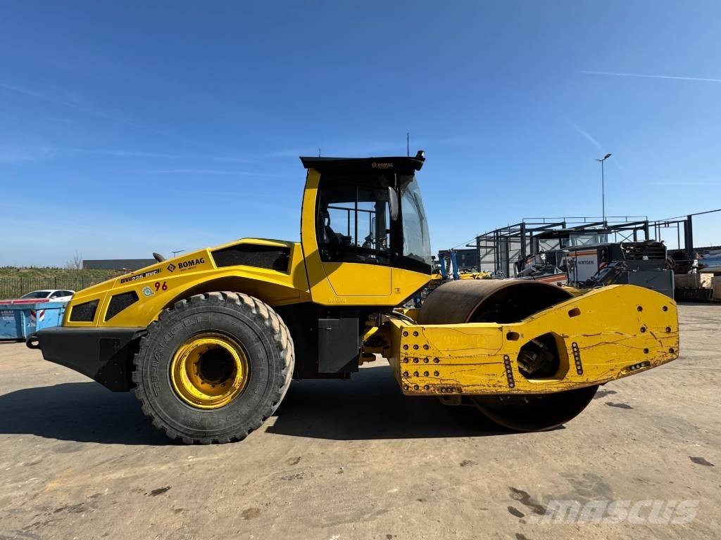 Bomag BW 226 BVC-5 Envalsvältar