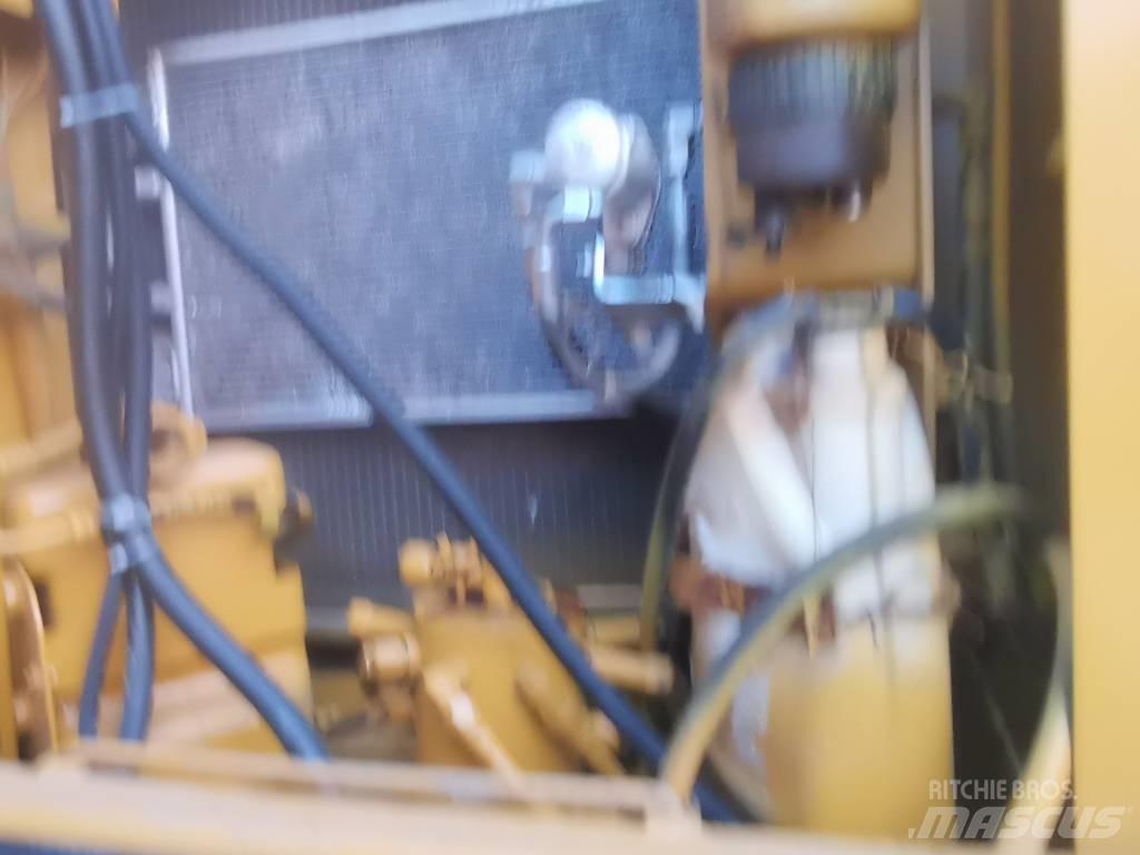 CAT 330 D Bandgrävare