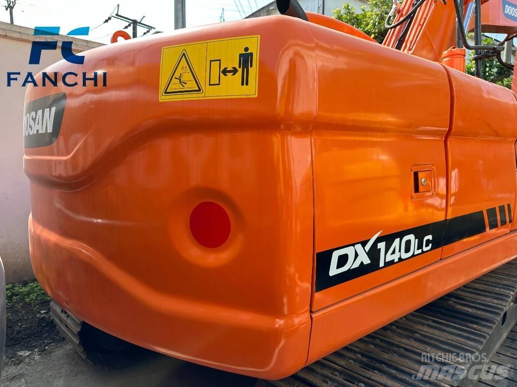 Doosan DX 140 LC Hjulgrävare
