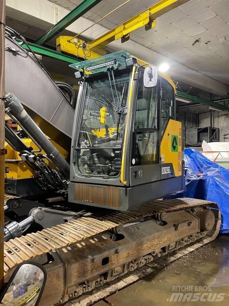 Volvo ECR 235 E Bandgrävare